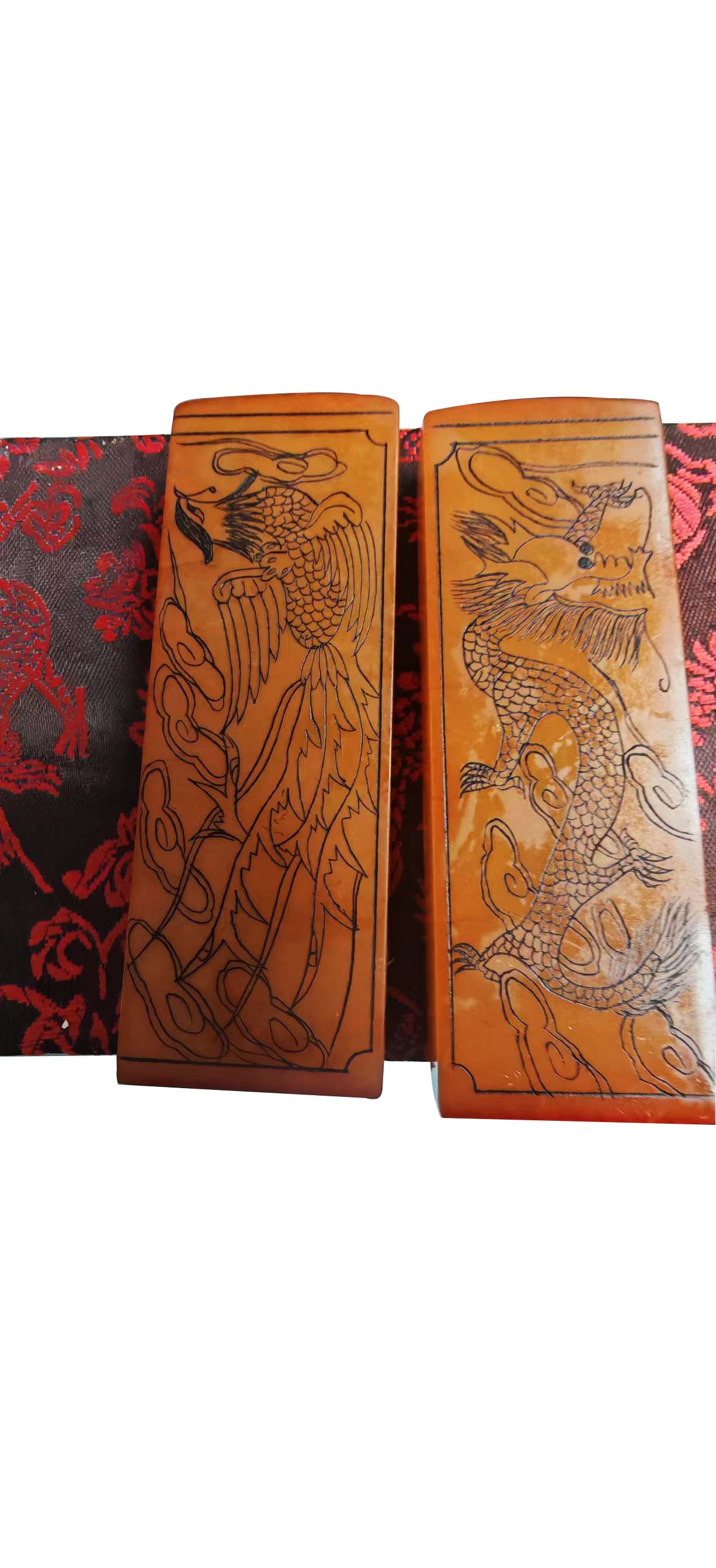 田黄暗刻龙凤纹对章1长9.7cm宽3.5cm厚1.5cm